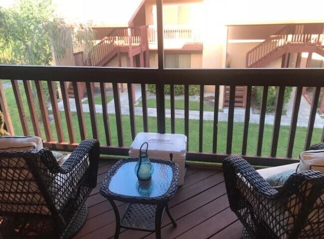 Foto del edificio - 510 Lakeview Dr E