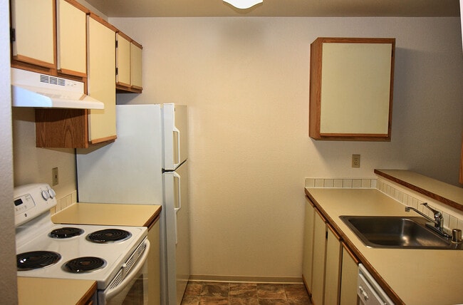 Building Photo - Hillside Apartments