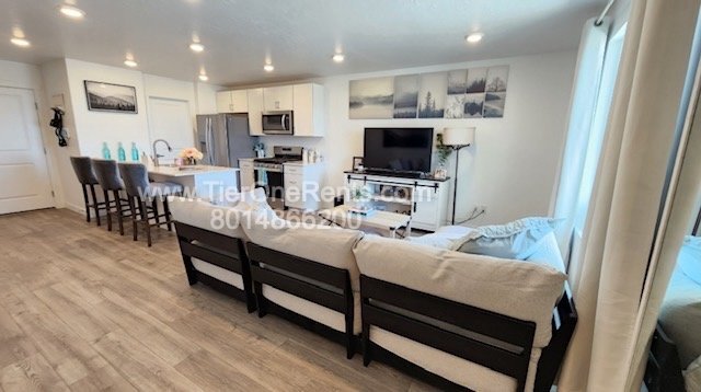 Foto del edificio - This property offers a NO DEPOSIT option available for qualified renters!