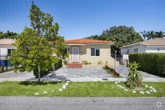 Building Photo - 261 SW 48th Ct