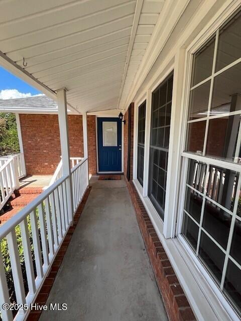 Building Photo - 421 Robert E Lee Dr