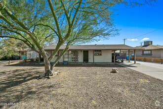 Building Photo - 3001 W Elm St