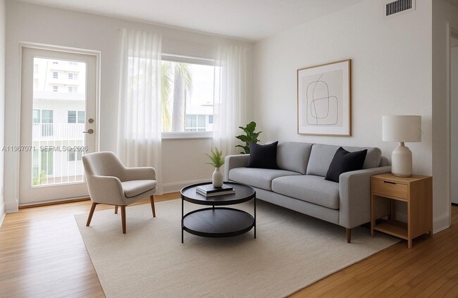 Building Photo - 7207 Bay Dr