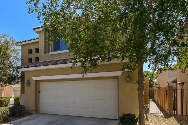 Building Photo - 613 Bright Valley Pl