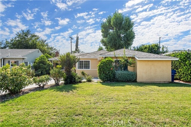 Foto del edificio - 7721 Oakdale Ave