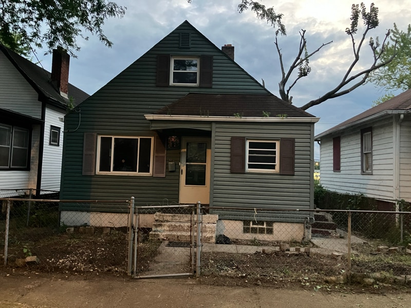 Primary Photo - 63 Schultz Ave