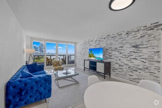 Building Photo - 1717 N Bayshore Dr