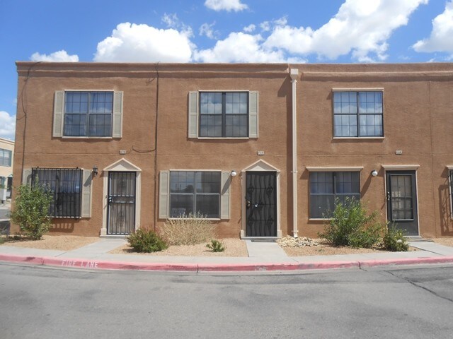 Foto del edificio - 3301 Monroe St NE