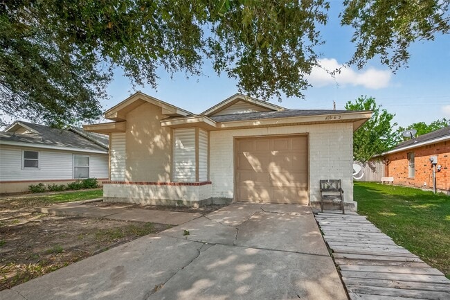 Foto del edificio - 4642 Callery Creek Dr