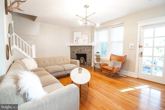 Foto del edificio - 2215 N Harrison St