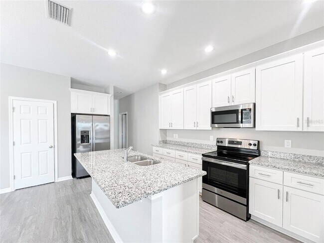 Building Photo - 3418 CUP Dr