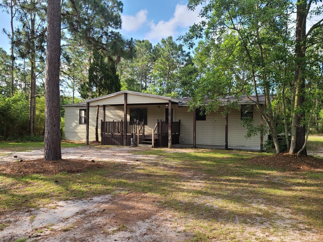 Primary Photo - 8405 Verano St