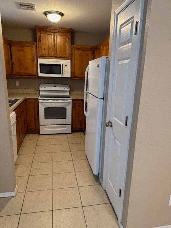 Building Photo - 111-113 Cherokee