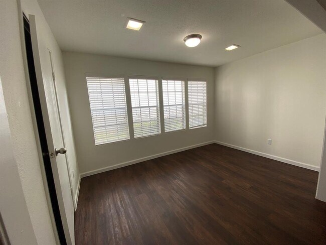 Foto del edificio - 12902 Brant Rock Dr