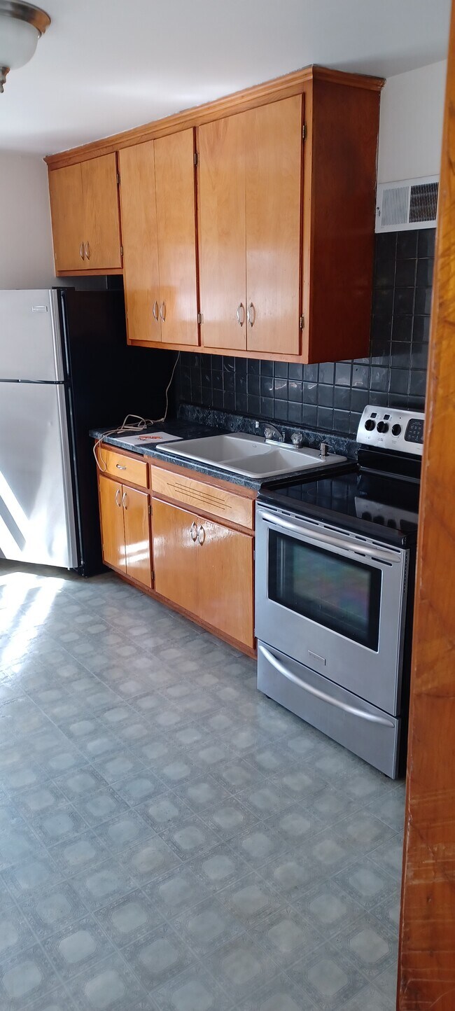 Foto del edificio - 9219 W Adler St