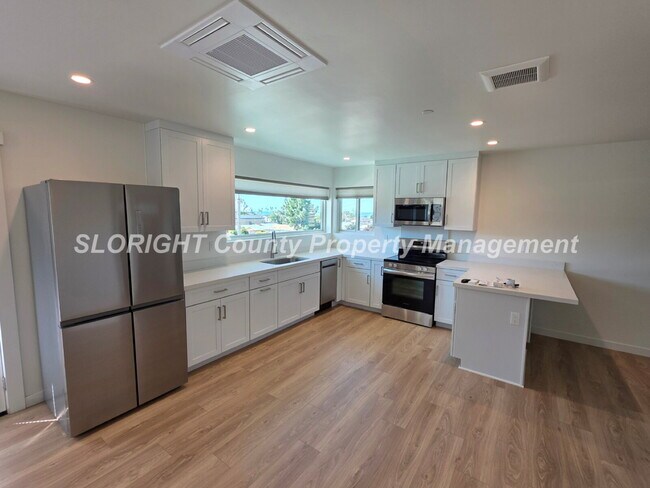 Foto del edificio - AVAILABLE NOW - 1 Bed, 1 Bath Morro Bay Apartment with Ocean View