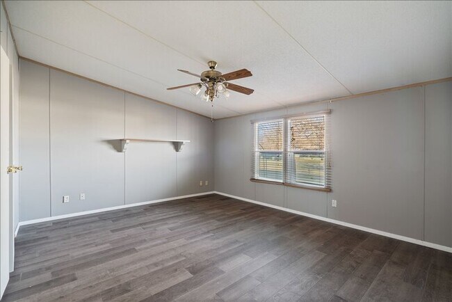 Building Photo - 12309 Mustang Mesa Dr