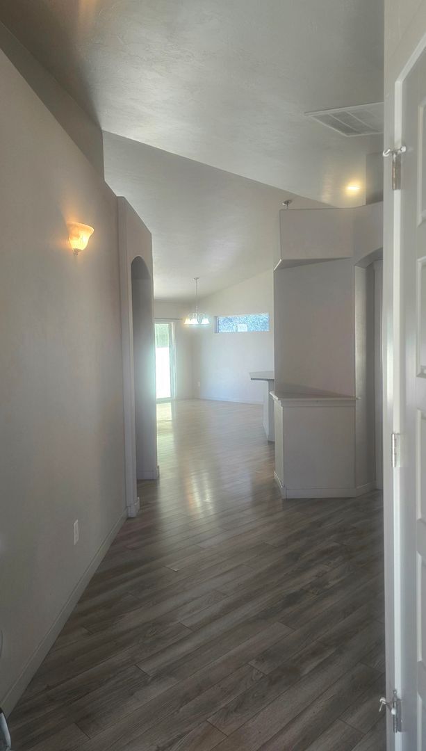 Foto del edificio - Beautiful home available now!