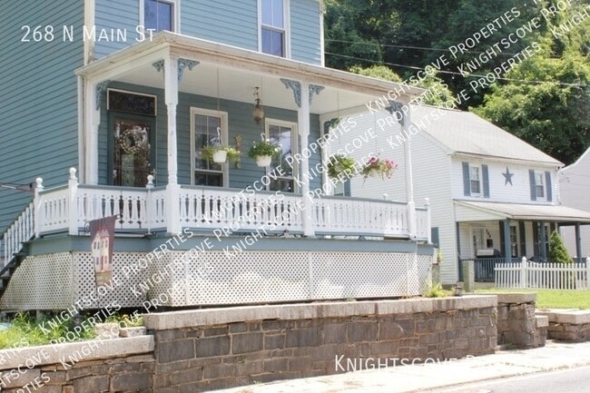 Building Photo - 268 N Main St