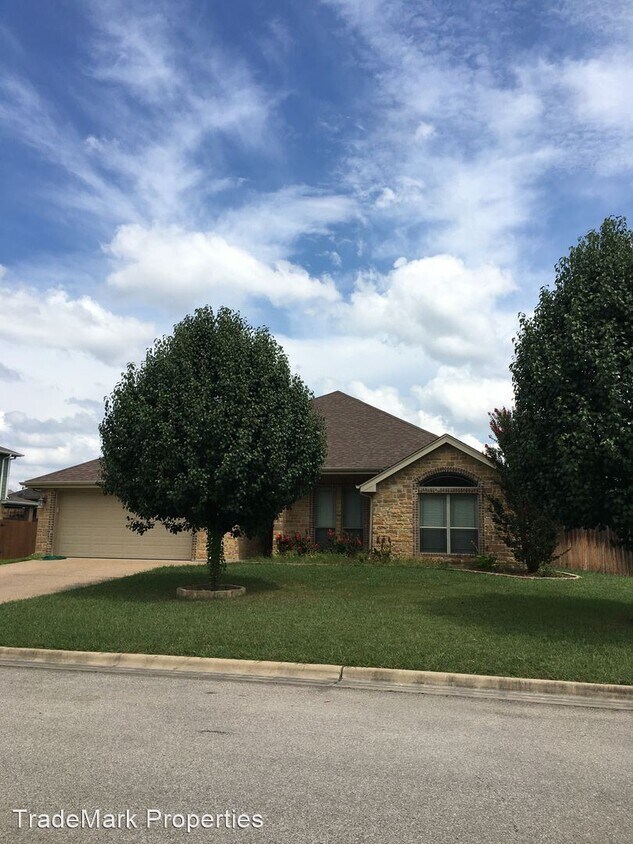 4 br, 2 bath House 1906 Deer Field Way House for Rent in Harker