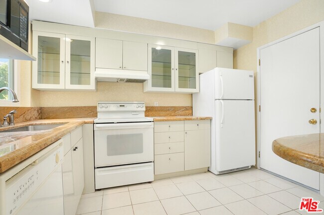 Foto del edificio - 7309 Franklin Ave