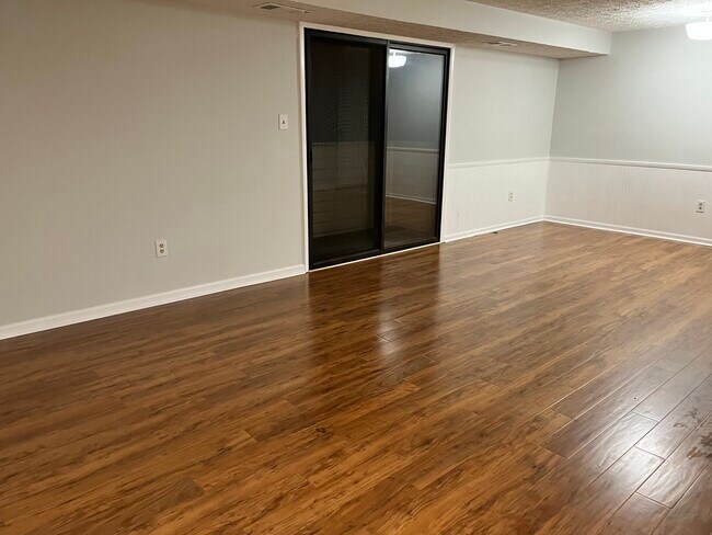 Foto del edificio - 12411 Hickory Tree Way