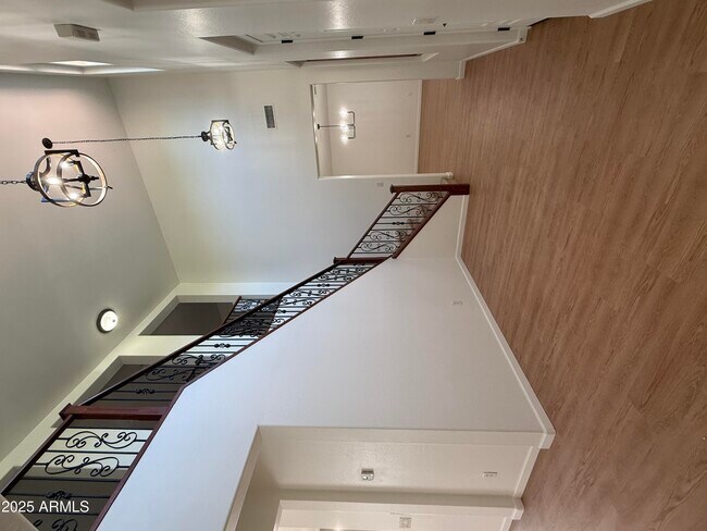 Foto del edificio - 2737 E Shannon St