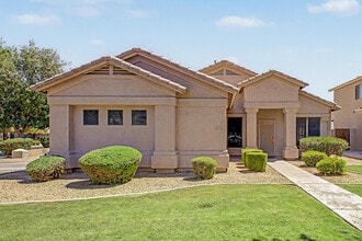 Building Photo - 1331 W Blue Ridge Ct