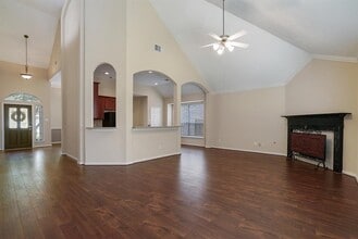 Building Photo - 7211 Emerald Run Ln