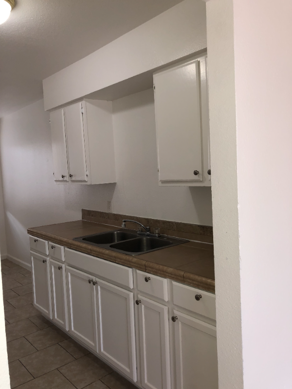 4805 E Washington Ave Unit F, Fresno, Ca 93727 - Room For Rent In 