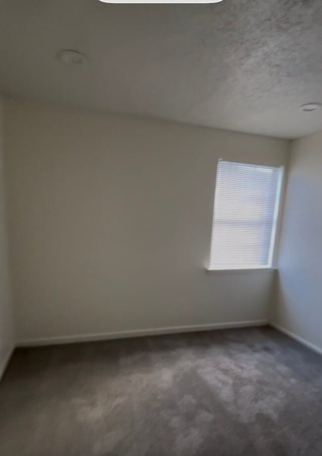 Building Photo - 5949 Tullis Dr