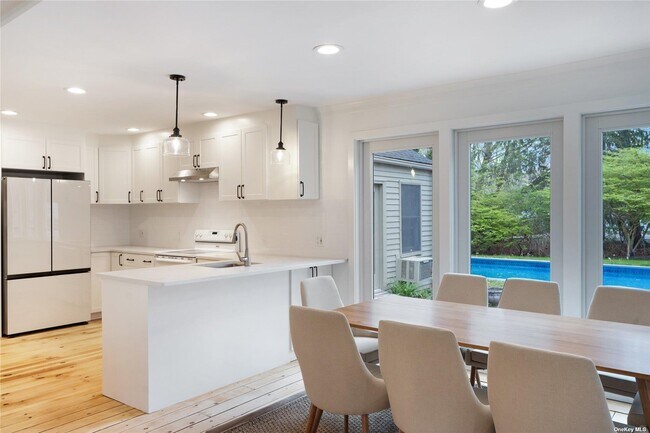 Foto del edificio - 60 Aspatuck Rd