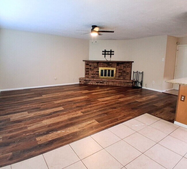 Foto del edificio - North Richland Hills Home on Spacious Lot!