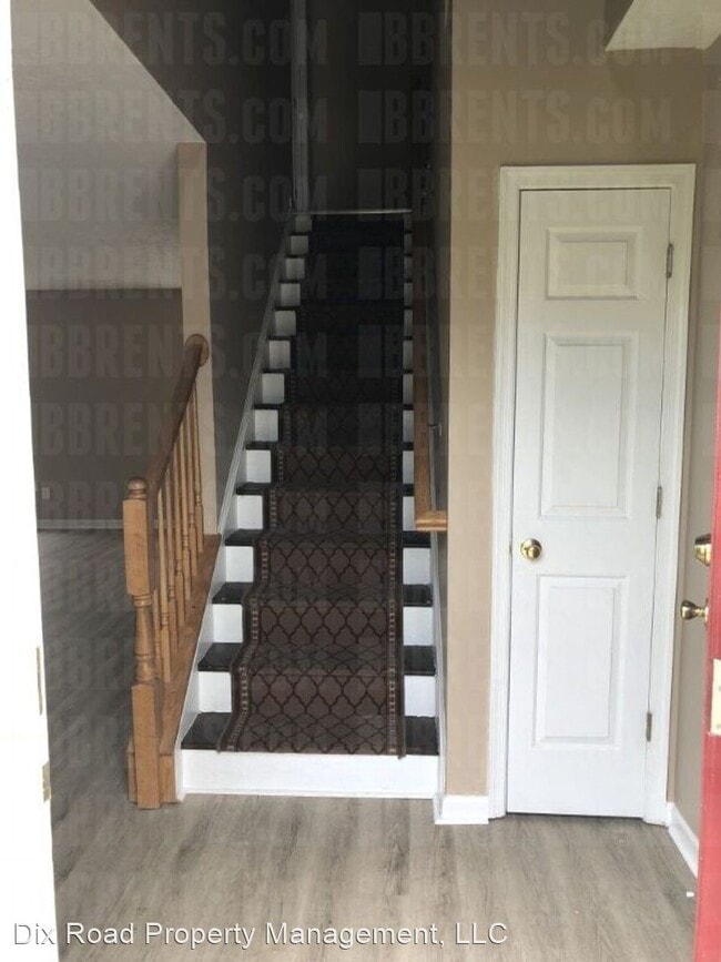 Building Photo - 4 br, 2.5 bath House - 511 Delaware Crossing,