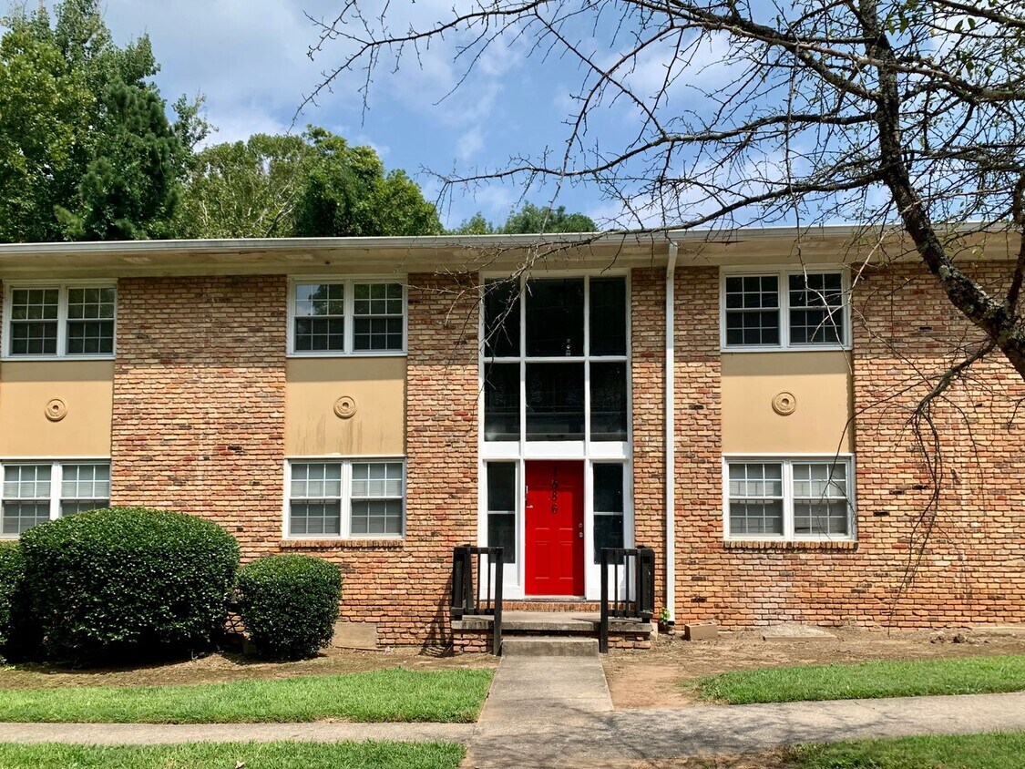 Primary Photo - 1586 Line Street - Quadraplex