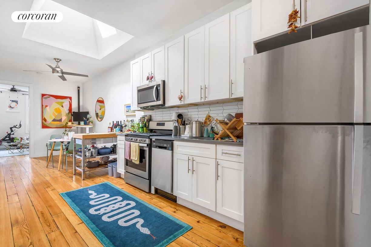 Foto principal - 138 Skillman Ave