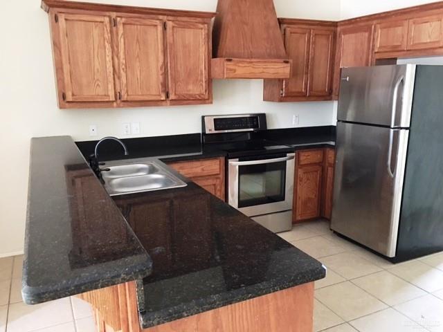 Building Photo - 19 West Dr