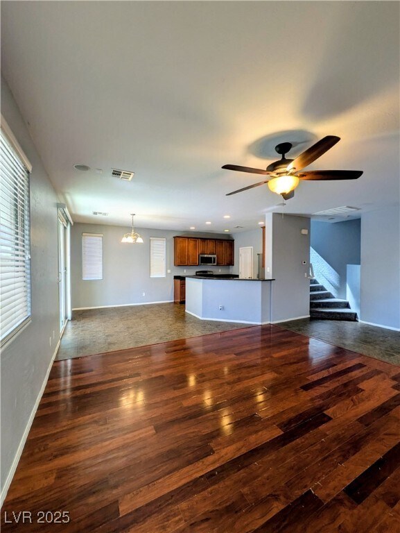 Foto del edificio - 758 Crest Valley Pl