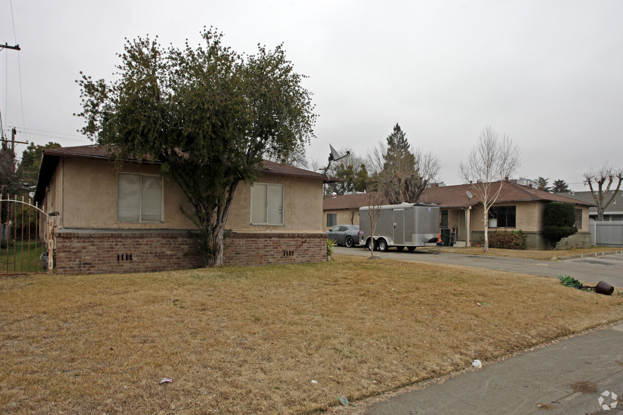 Building Photo - 609-613 W El Camino Ave