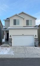 Building Photo - 803 S Brubaker Way