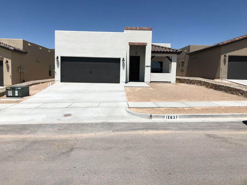 Foto principal - 12837 Rock Cliff Ave