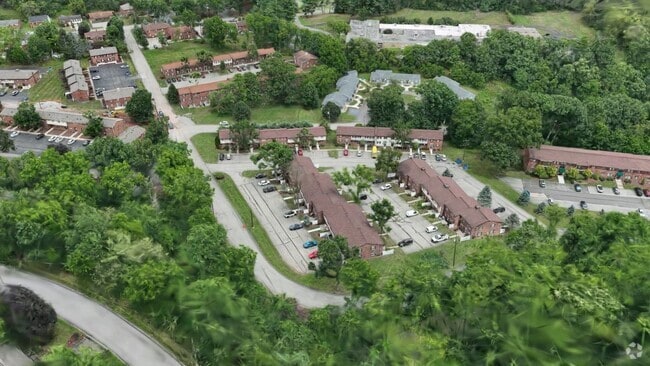 - Holiday Park Apartments and Townhomes