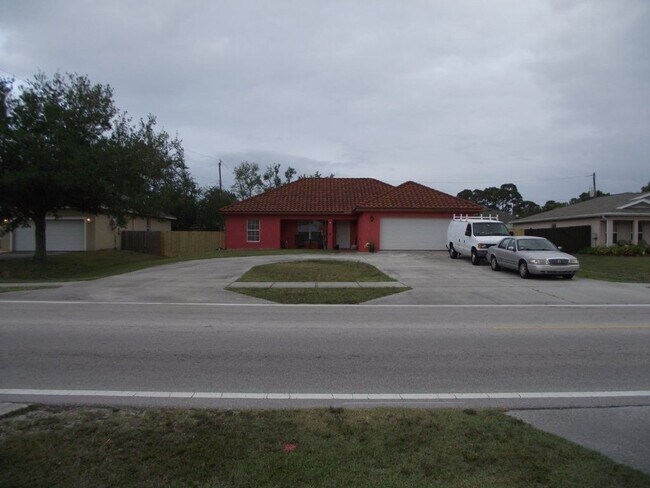 Photo - 317 NW Bayshore Blvd Apartment