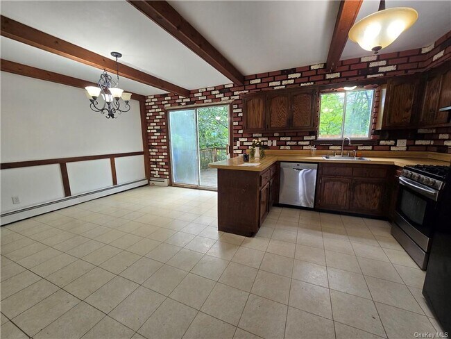 Foto del edificio - 5 Aspen Ct