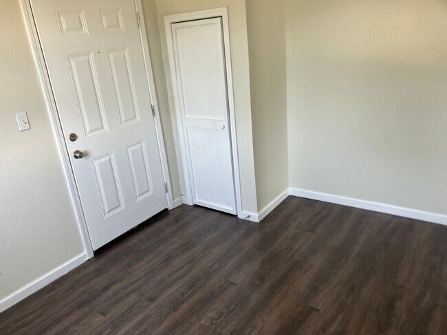 Foto del edificio - 3118 W Gerald Ave