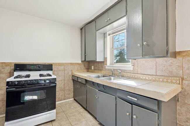 Foto del edificio - 1412 NE 38th St