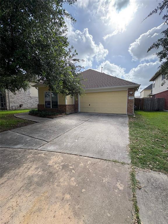 Building Photo - 7806 Crystal Moon Dr