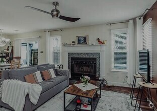 Building Photo - 818 Zircon Ct