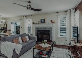Building Photo - 818 Zircon Ct