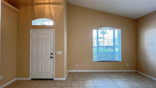 Foto del edificio - 16709 Fresh Meadow Dr